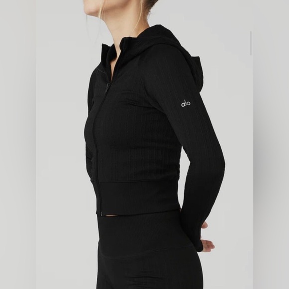 ALO Cable Knit Zip-Up in black XS - Picture 6 of 8